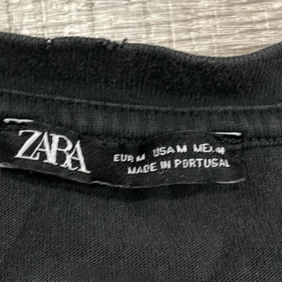 Zara cropped T-shirt size medium - Picture 2 of 3
